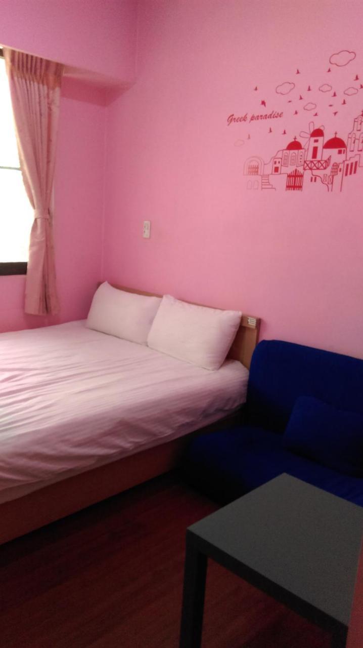 Fengjia Qing Su Homestay Тайджун Екстериор снимка